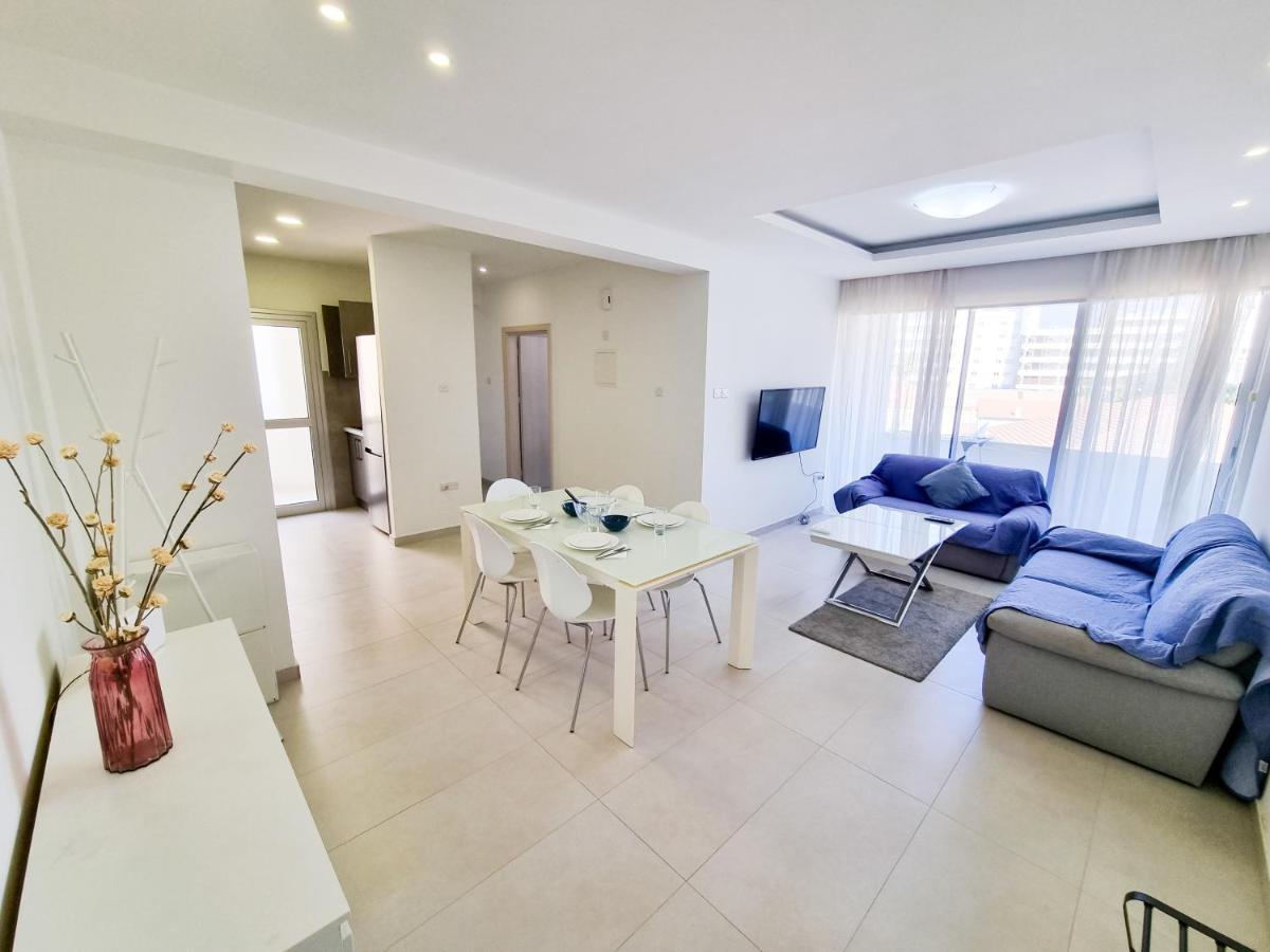شقة Seaside Elegance Retreat لارنكا المظهر الخارجي الصورة