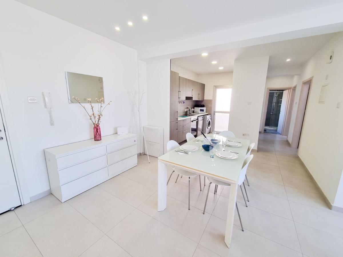 شقة Seaside Elegance Retreat لارنكا المظهر الخارجي الصورة